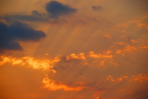 NY-Striped_Sunset_over_Hudson_River-11.JPG