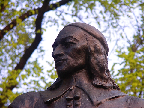 NY-Stuyvesant_Square-13-Statue-Statue.JPG