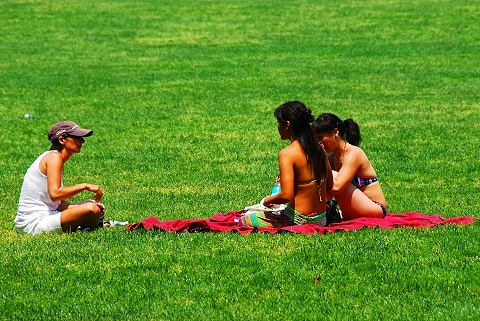 NY-Sunbathing_in_Central_Park-22.JPG