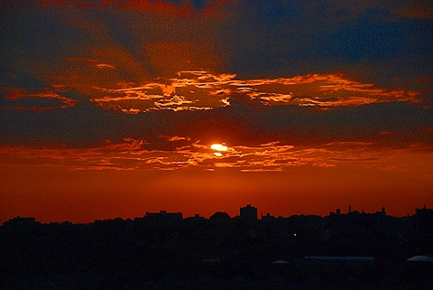 NY-Sunset_over_the_Huson_River-June_30_2008-03.JPG