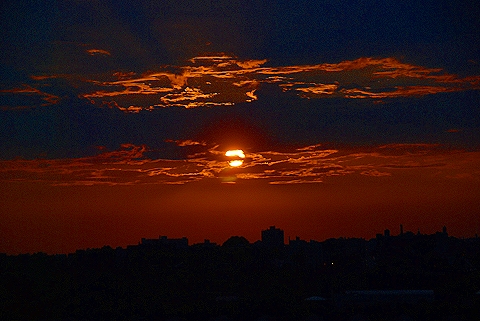 NY-Sunset_over_the_Huson_River-June_30_2008-06.JPG
