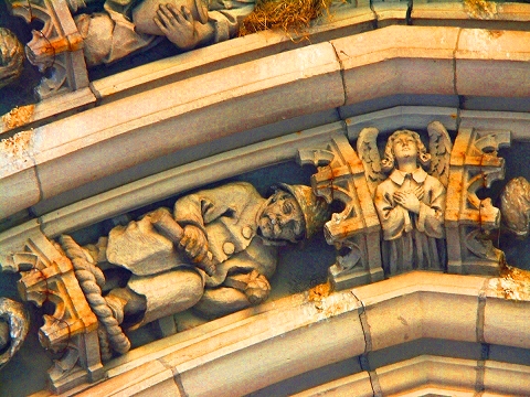 NY-Synod_House_at_Cathedral_of_St_John_Divine-Gargoyles-04.JPG