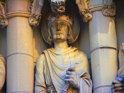 NY-Synod_House_at_Cathedral_of_St_John_Divine-Gargoyles-08.JPG