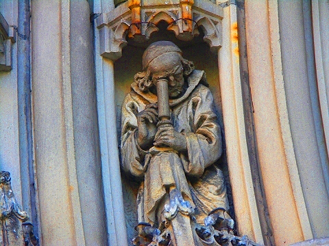 NY-Synod_House_at_Cathedral_of_St_John_Divine-Gargoyles-14.JPG