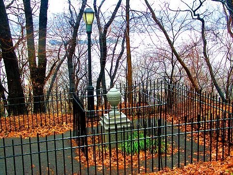 NY-The_Amiable_Child_Monument-Riverside_Park-02.JPG