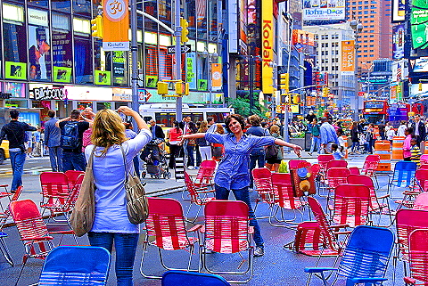 NY-Time_Square-03-Photographers-Lawn_Chairs.JPG