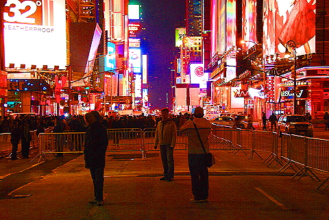 NY-Time_Square_New_Years_Eve_2008-11.JPG