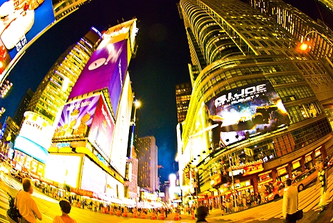NY-Times_Square_at_Night-Fisheye_Lense-04.jpg