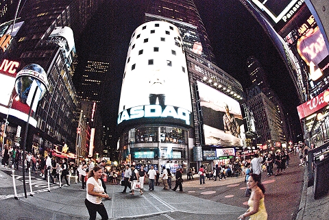 NY-Times_Square_at_Night-Fisheye_Lense-09.jpg