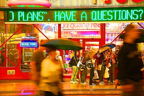 NY-Times_Square-Nightshots-Rain-02.JPG