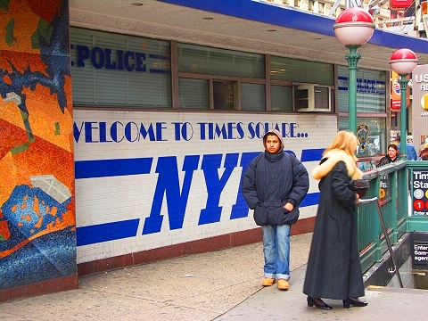 NY-Times_Square-NYPD-2.JPG