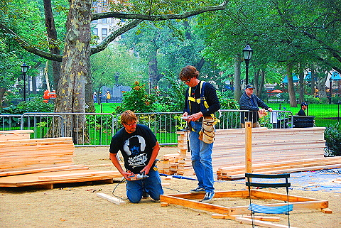 NY-Tree_Houses_by_Tadashi_Kawamata-Madison_Square_Park- 08.JPG