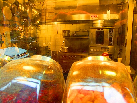 NY-Tribeca-06-One_White_Street-Kitchen_Pots_Pans-2.JPG