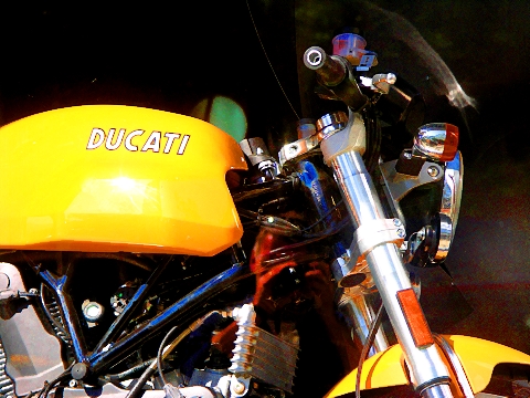NY-Tribeca-Aprilia_NY-Ducati_Triumph_Motorcycles-12.JPG