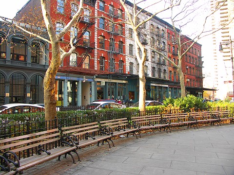 NY-Tribeca-Duane_Park-09-Peter_And_Vandy-09.JPG
