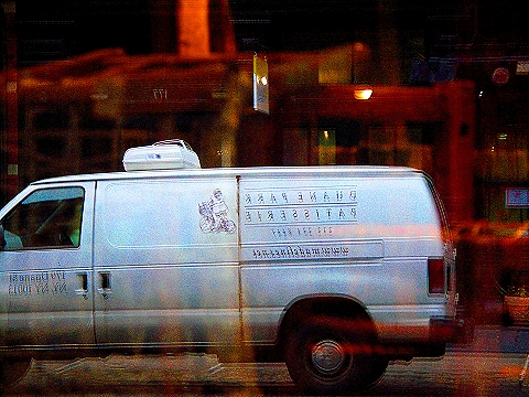 NY-Tribeca-Duane_Steet_Christmas_Windows-18-Van.JPG