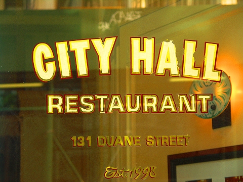 NY-Tribeca-Duane_Street_Christmas_Windows-12-City_Hall_Restaurant.JPG