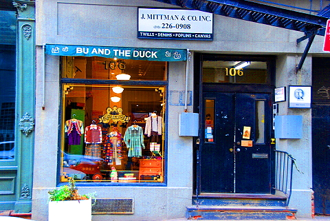 NY-Tribeca-Franklin_Street_Windows_Signs-15-Bu_and_the_Duck.JPG