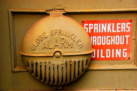 NY-Tribeca-Franklin_Street_Windows_Signs-26-Globe_Sprinkler_Alarm.JPG