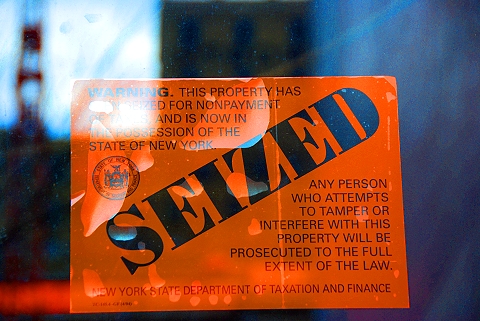 NY-Tribeca-Franklin_Street_Windows_Signs-28-Seized_by_the_State.JPG