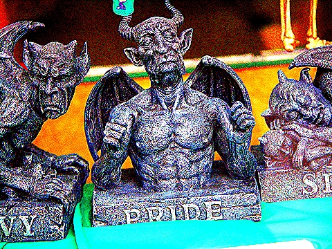 NY-Tribeca-Gargoyles_and_Fans-06.JPG