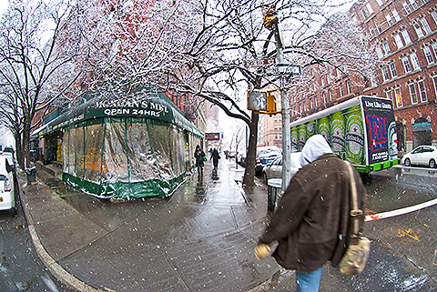 NY-Tribeca_in_the_snow-January_2010-08.jpg