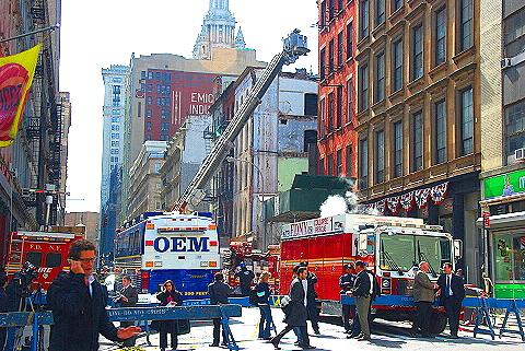 NY-Tribeca-Vacant Building_Collapses-71_Reade_St-April_30_2009- 05.JPG