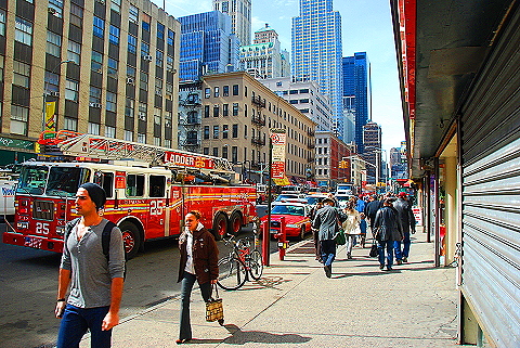 NY-Tribeca-Vacant Building_Collapses-71_Reade_St-April_30_2009- 13.JPG