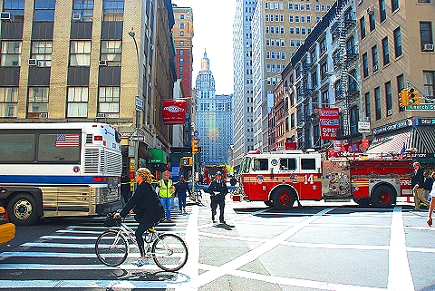 NY-Tribeca-Vacant Building_Collapses-71_Reade_St-April_30_2009- 15.JPG