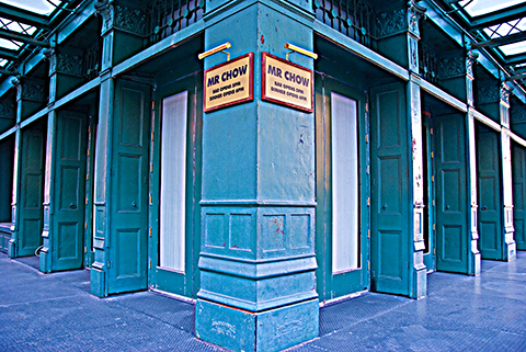 NY-Tribeca-Windows_on_Hudson_St-10-Mr_Chow.jpg