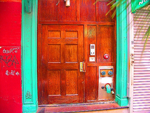 NY-Tribeca-Windows_On_Warren_Street-05.JPG