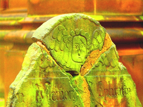 NY-Trinity_Church-graveyard_and_gravestones-12.jpg