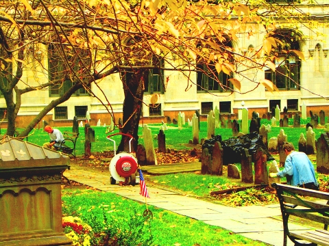 NY-Trinity_Church-graveyard_and_gravestones-15.jpg