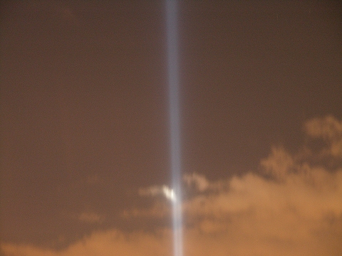 NY-Twin_Towers-Floodlights-9_11_2006_01.jpg