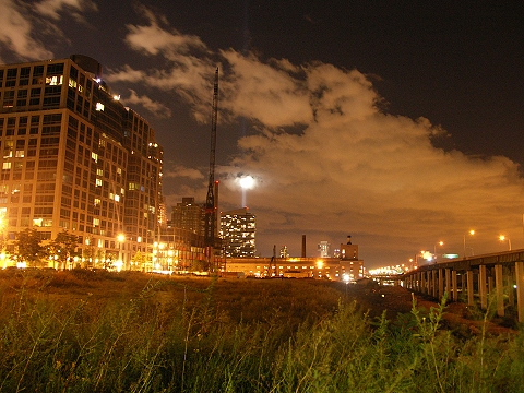 NY-Twin_Towers-Floodlights-9_11_2006_08.jpg