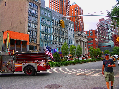 NY-Union_Square-FDNY_Hook_and_Ladder21.JPG