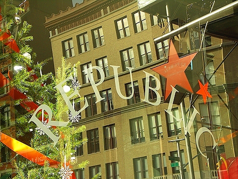 NY-Union_Square-Signs_and_Windows-12.JPG