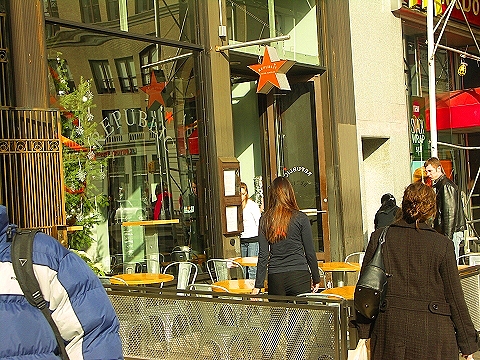 NY-Union_Square-Signs_and_Windows-13.JPG