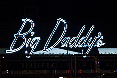 NY-Upper_Eastside_Nightshots-04-Big_Daddys.jpg
