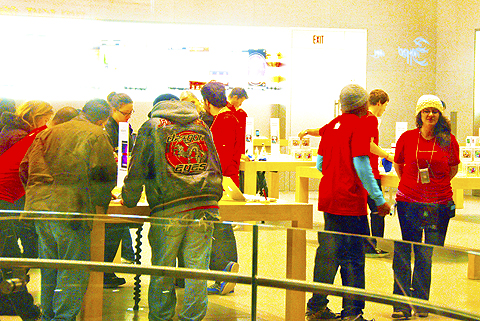 NY-Upper_Westside-Apple_Store-Broadway_and_West_67th-09.jpg