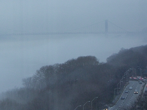 NY-Upper_Westside_Highway_and_The_George_Washington_Bridge_in_Fog05.JPG
