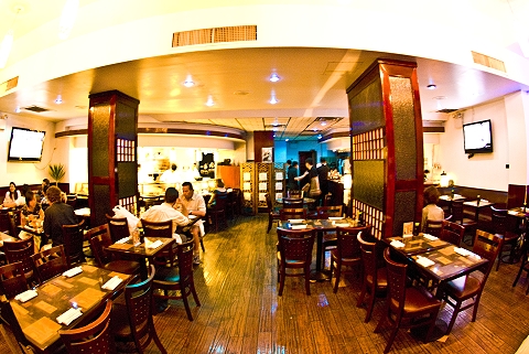 NY-Upper_Westside-Nightshots-12-Planet_Sushi.jpg