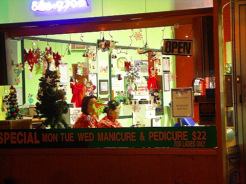 NY-Upper_Westside-Restaurants-Christmas-2007-09.JPG
