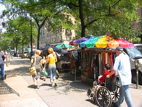 NY-Upper_westside_Street_Vendors-Columbus_Avenue-Broadway-09.JPG