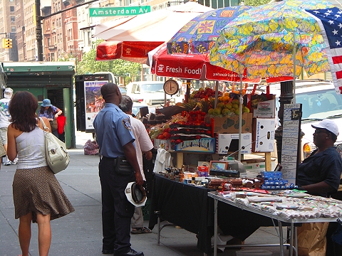NY-Upper_westside_Street_Vendors-Columbus_Avenue-Broadway-11.JPG