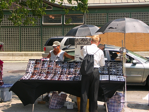 NY-Upper_westside_Street_Vendors-Columbus_Avenue-Broadway-16.JPG