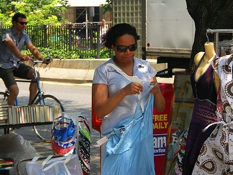 NY-Upper_westside_Street_Vendors-Columbus_Avenue-Broadway-18.JPG