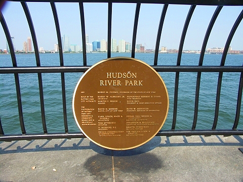 NY-Views_From_Hudson_River_Park-11.JPG