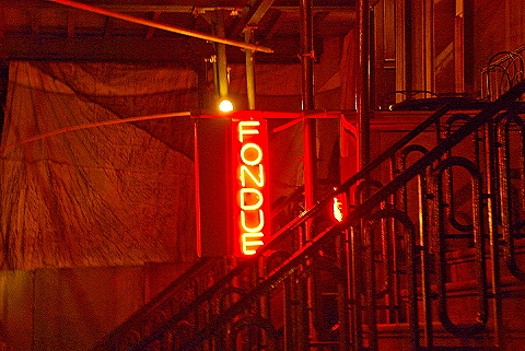 NY-W14th_Street_Nightshots-11-Honey_Fondue.JPG