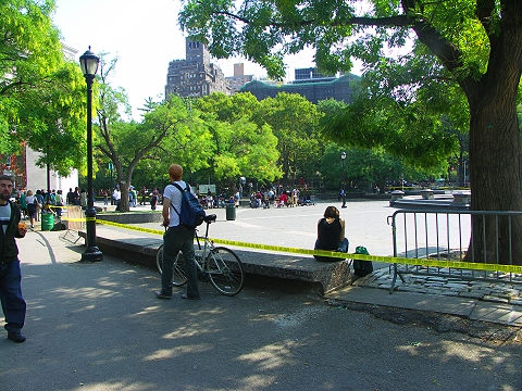 NY-Washington_Square-Making_Movies-06.jpg